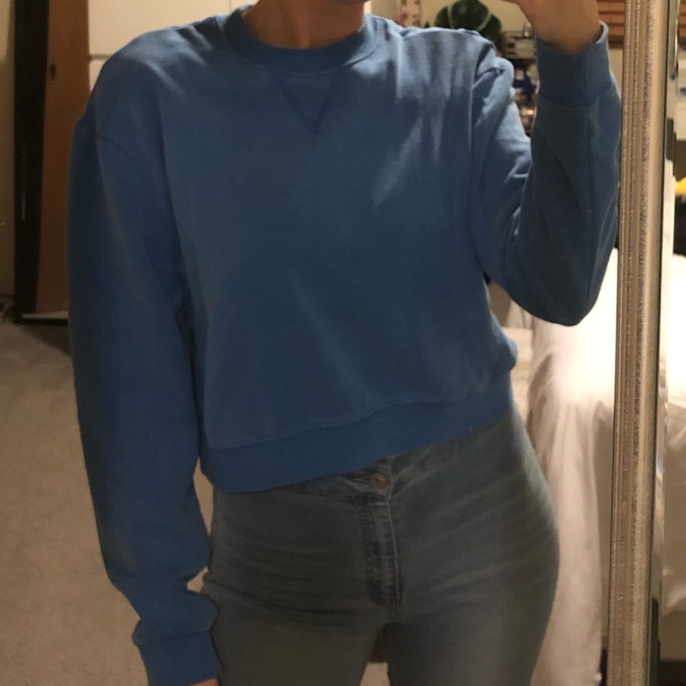 Cropped Crewneck